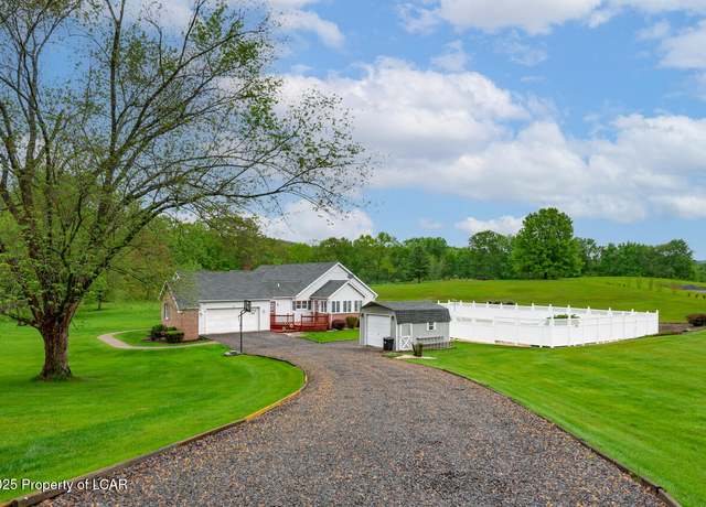 Property at 31 Zarychta Rd, Tunkhannock, PA 18657, 3 beds, 2.5 baths