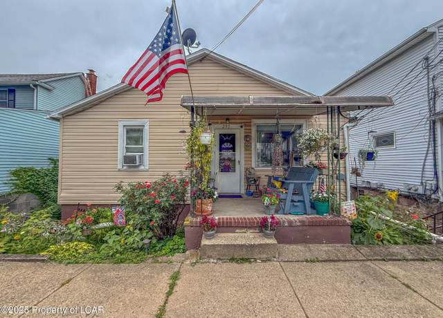 Property at 295 295 1/2 Grove St, Kingston, PA 18704, 5 beds, 2 baths