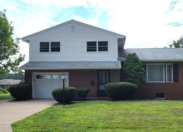 Property at 1330 Cranberry Ave, Hazleton, PA 18201, 3 beds, 1.5 baths