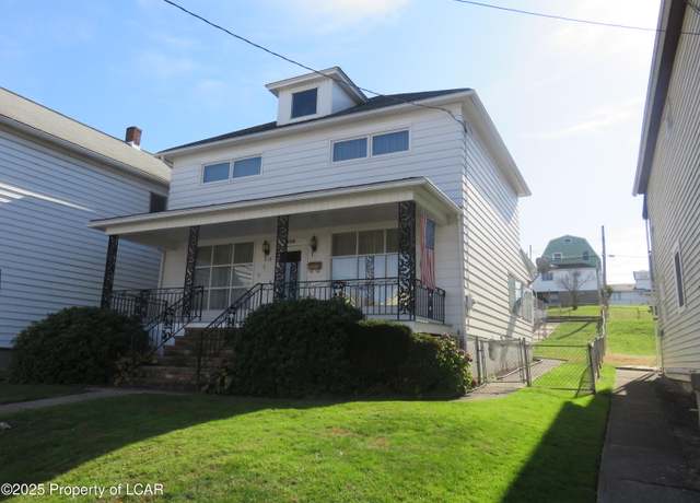 Property at 379 Washington St, Nanticoke, PA 18634, 3 beds, 1.5 baths
