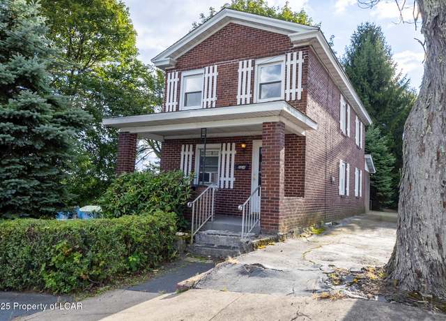 Property at 608 Pardee St, Hazleton, PA 18201, 3 beds, 1 bath