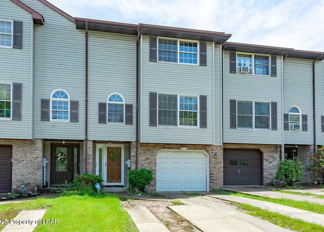 Property at 9 Flood Dr, Wilkes-barre, PA 18705, 3 beds, 2.5 baths