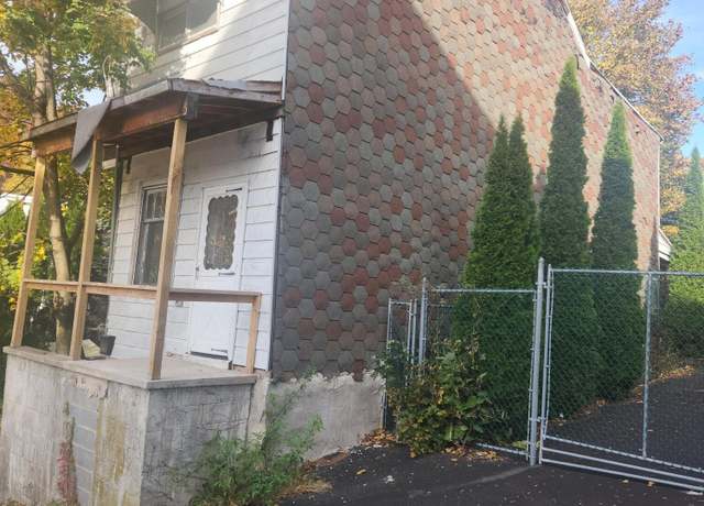 Property at 235 Highland St, Shenandoah, PA 17976, 3 beds, 1 bath