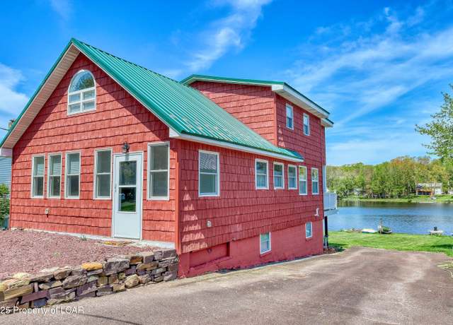 Property at 1335 Lakeview Dr, Penn Lake, PA 18661, 4 beds, 3.5 baths