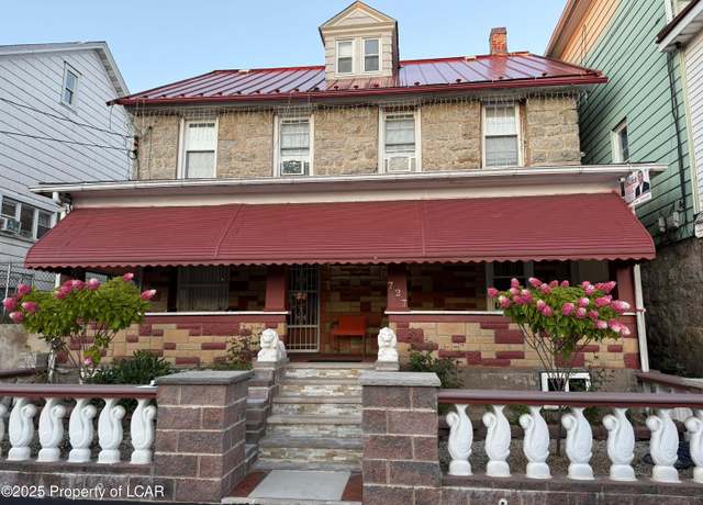 Property at 727 Vine St, Hazleton, PA 18201, 6 beds, 2.5 baths