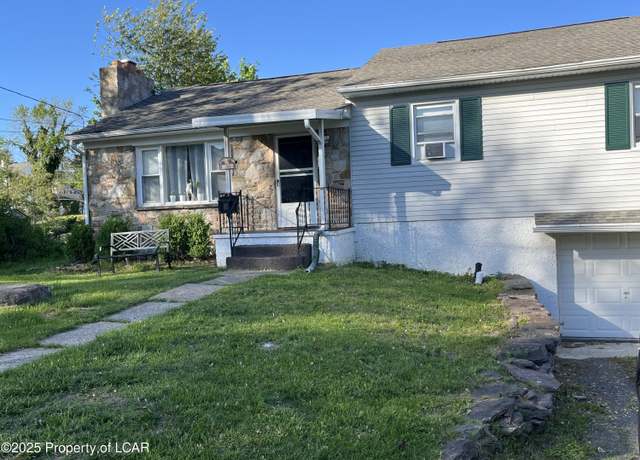 Property at 30 Park St, Dallas, PA 18612, 3 beds, 1 bath