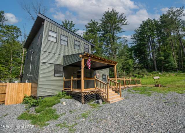 Property at 23 Upper Cease Ln, Harveys Lake, PA 18618, 4 beds, 4 baths
