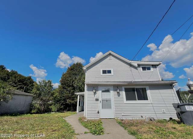 Property at 627 May St, Mayfield, PA 18433, 3 beds, 1 bath