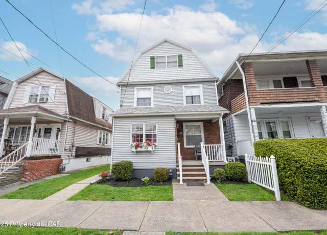 Property at 94 Simpson St, Wilkes-barre, PA 18702, 3 beds, 2.5 baths