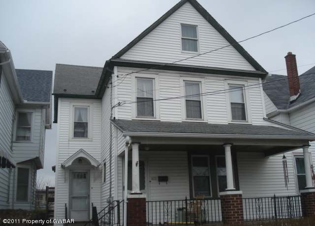 Property at 367 South St, Wilkes-barre, PA 18702, 6 beds, 3 baths