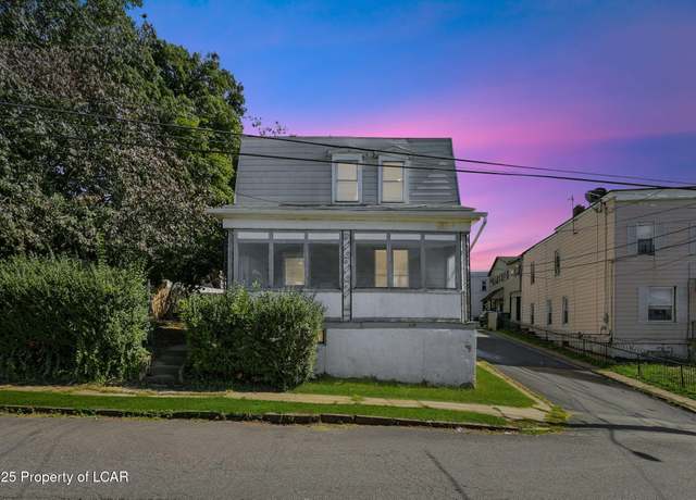Property at 228 Hancock St, Wilkes-barre, PA 18702, 4 beds, 1.5 baths