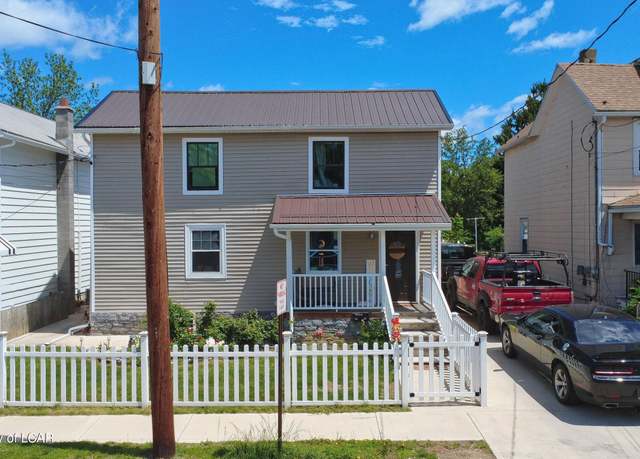 Property at 62 Hartford St, Ashley, PA 18706, 4 beds, 2.5 baths