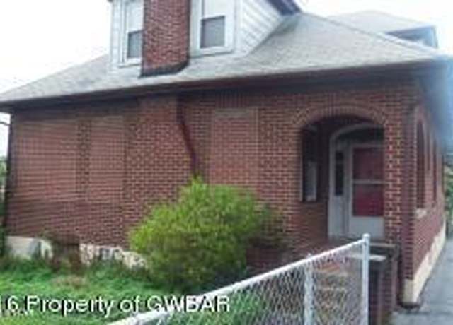 Property at 14 4th St, Hazleton, PA 18201, 5 beds, 3 baths
