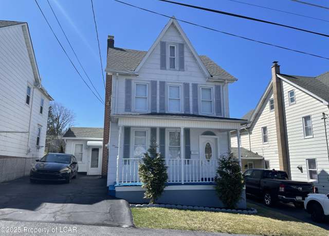 Property at 1016 Washington St, Freeland, PA 18224, 3 beds, 1.5 baths