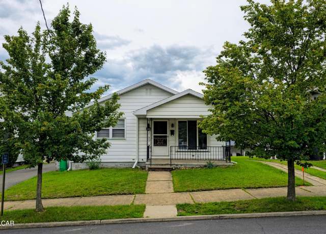 Property at 521 Delaware Ave, West Pittston, PA 18643, 3 beds, 1 bath
