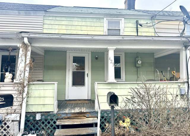 Property at 423 Old Cranberry St, Hazle Twp, PA 18202, 2 beds, 1 bath