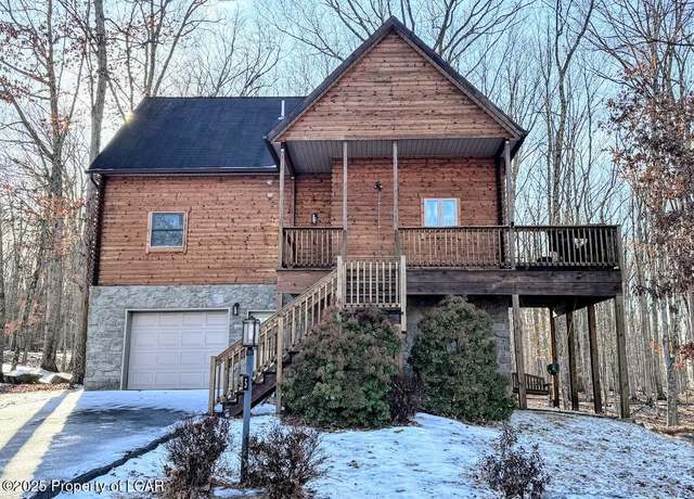 Property at 5 Conyngham Dr, Hazleton, PA 18202, 3 beds, 3 baths
