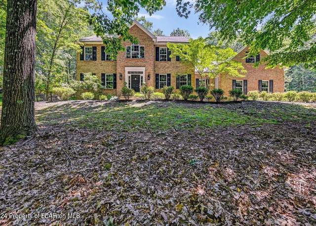 Property at 1543 Forest Acres Dr, Clarks Summit, PA 18411, 4 beds, 3 baths