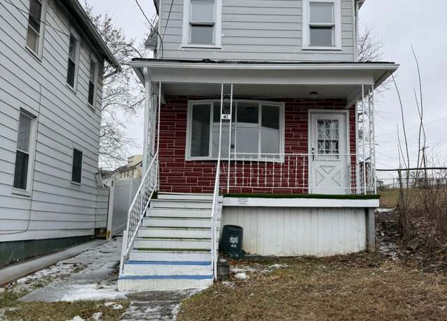Property at 41 Pine St, Wilkes-barre, PA 18702, 2 beds, 1 bath
