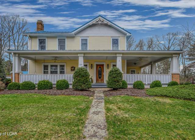 Property at 225 Queen of Peace Rd, Harveys Lake, PA 18618, 4 beds, 3 baths