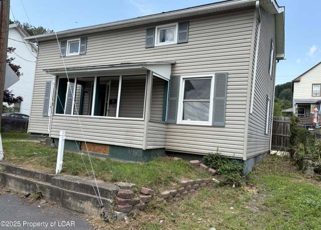 Property at 17 Majors Ln, Plymouth, PA 18651, 4 beds, 1 bath