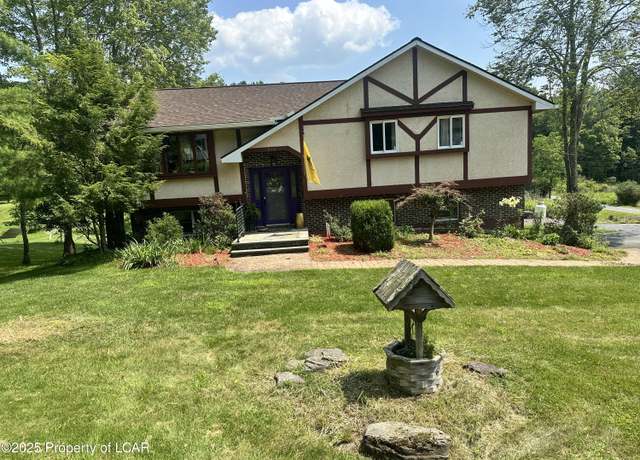 Property at 326 Overbrook Ave, Dallas, PA 18612, 3 beds, 2.5 baths