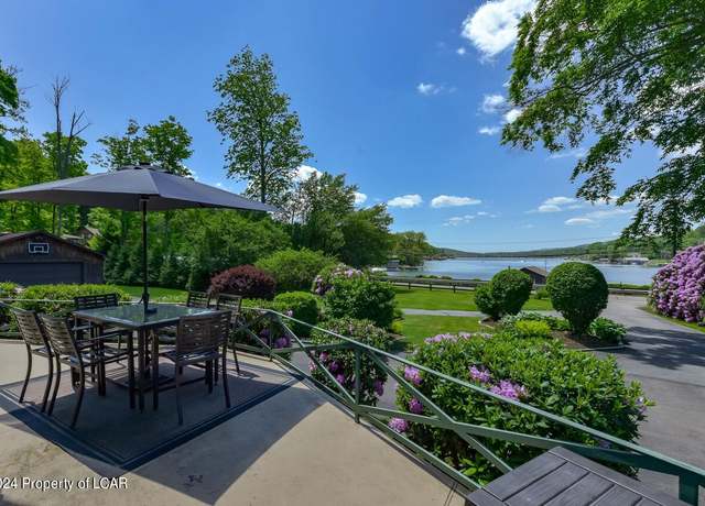 Property at 1052 Lakeside Dr, Harveys Lake, PA 18618, 3 beds, 3.5 baths
