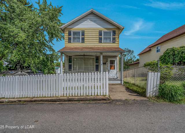 Property at 18 Smith St, Wilkes-barre, PA 18702, 3 beds, 1 bath