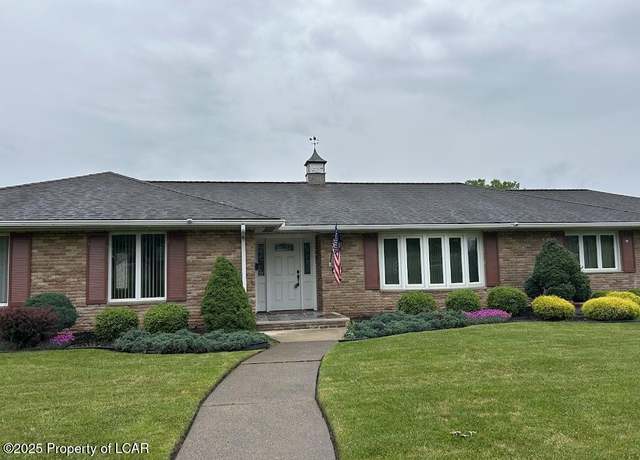 Property at 731 Second St, West Pittston, PA 18643, 3 beds, 2.5 baths