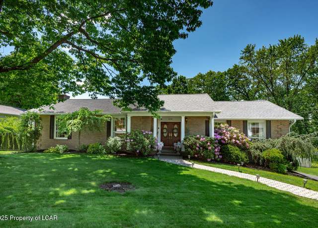 Property at 7 Fordham Rd, Laflin, PA 18702, 4 beds, 3 baths