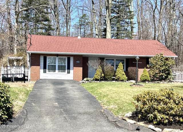 Property at 4231 Hollywood Blvd, Hazle Twp, PA 18202, 3 beds, 1 bath