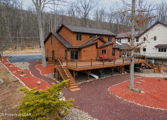 Property at 336 Lake Valley Dr, Hazleton, PA 18202, 5 beds, 4.5 baths