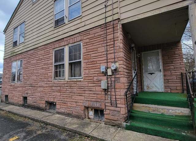 Property at 646 1/2 Second Ave, Williamsport, PA 17701, 3 beds, 1 bath
