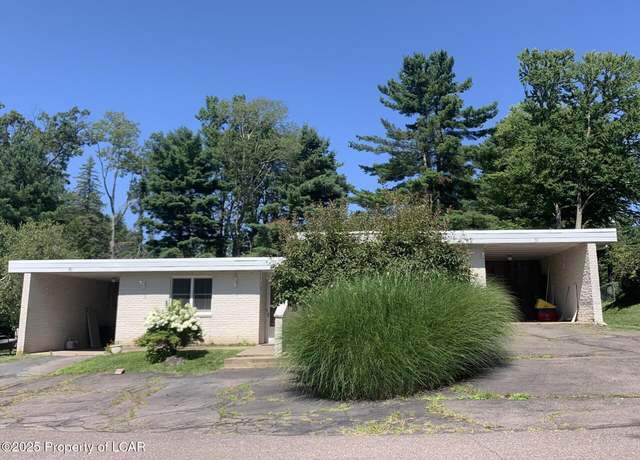 Property at 59-57 Birch Hill Ln, Dallas, PA 18612, 4 beds, 2 baths