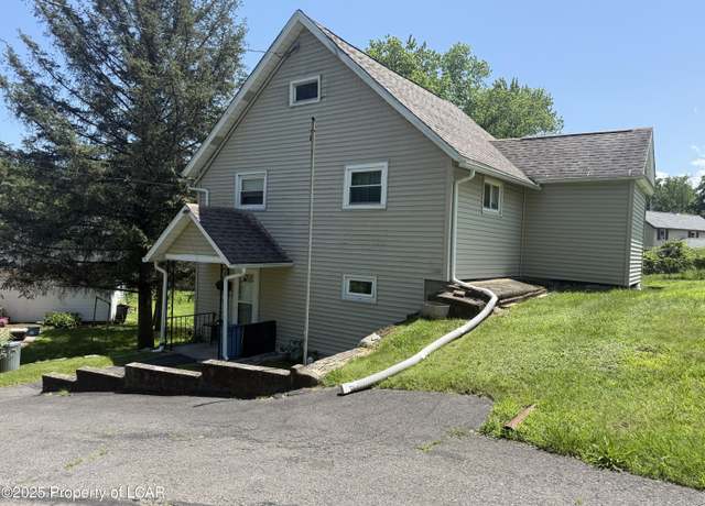 Property at 121 Factory St, Avoca, PA 18641, 3 beds, 1.5 baths