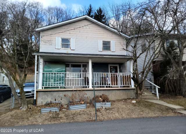 Property at 621 Lee St, Plymouth, PA 18651, 3 beds, 1.5 baths