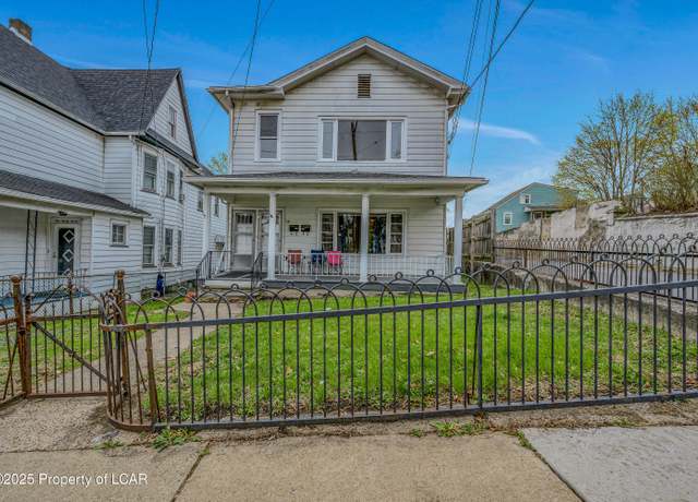 Property at 131 Center Ave, Plymouth, PA 18651, 4 beds, 2 baths