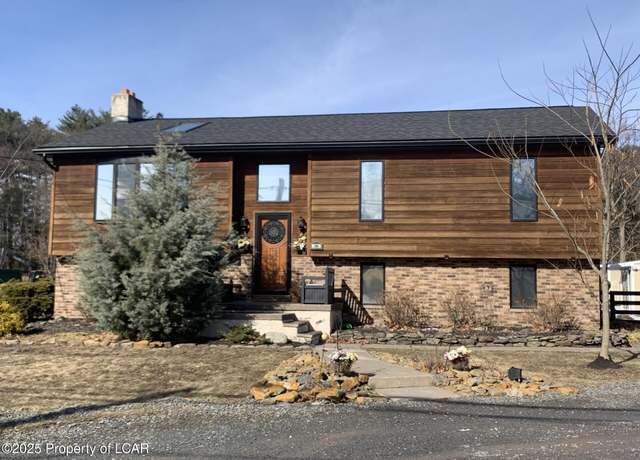 Property at 36 Center St, Shavertown, PA 18708, 4 beds, 2 baths