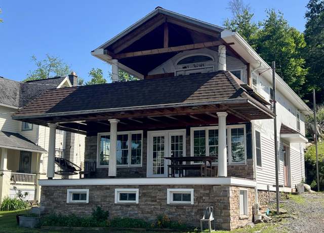 Property at 2489 Lakeside Dr, Harveys Lake, PA 18618, 3 beds, 1.5 baths