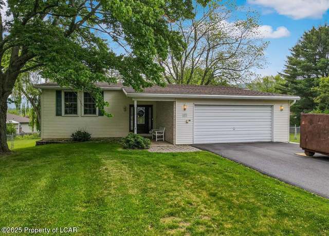 Property at 23 Twain Cir, Sugarloaf, PA 18249, 5 beds, 3 baths