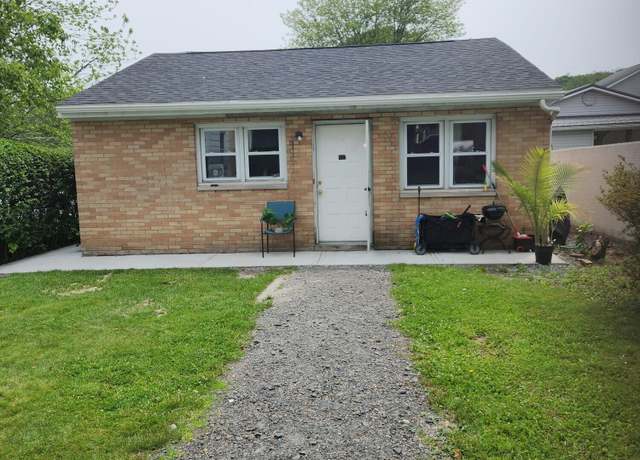Property at 847 Seybert St, Hazleton, PA 18201, 2 beds, 1 bath
