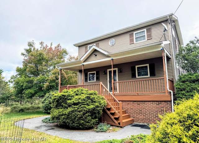 Property at 29 Pine Valley Ln, Hazle Twp, PA 18202, 2 beds, 2.5 baths