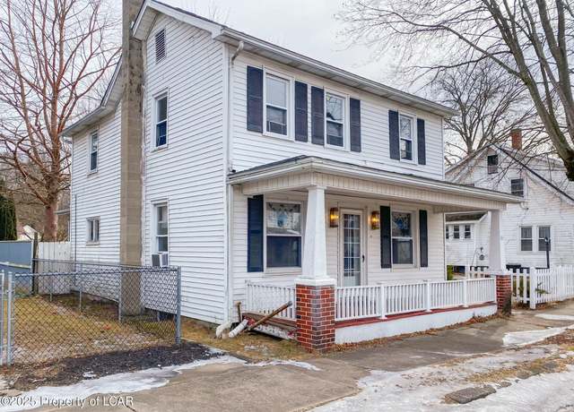 Property at 1811 Main St, Bloomsburg, PA 17815, 3 beds, 1.5 baths