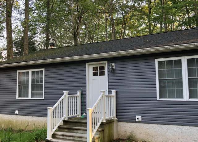 Property at 16 Lily Ln, Thornhurst, PA 18424, 4 beds, 2 baths