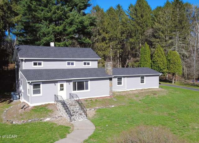 Property at 1501 Laurel Lakes Dr, Mountain Top, PA 18707, 4 beds, 2.5 baths