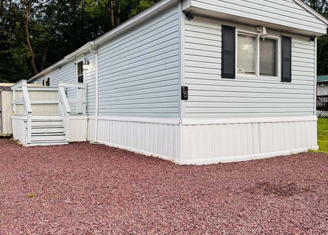 Property at 161 Janet Dr, Ashley, PA 18706, 3 beds, 1 bath