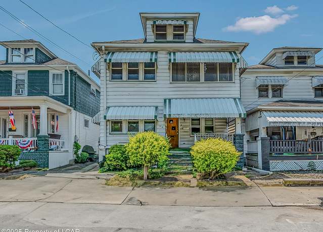 Property at 9 Oaklawn Ave, Hanover Township, PA 18706, 4 beds, 2 baths
