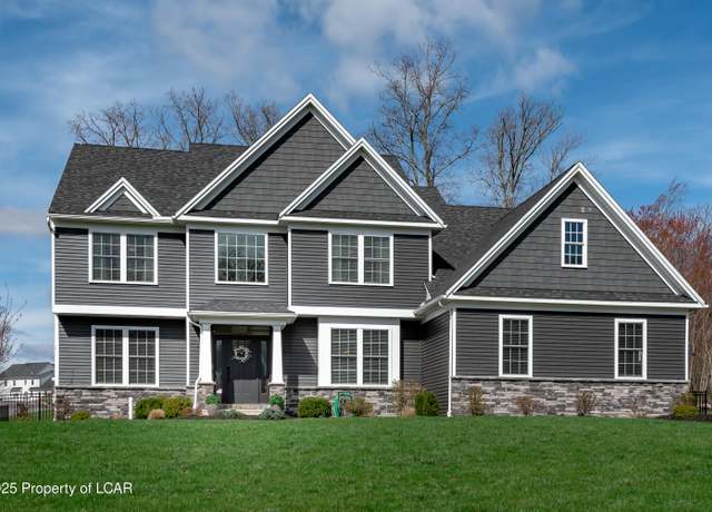 Property at 1183 Woodberry Dr, Mountain Top, PA 18707, 5 beds, 4 baths