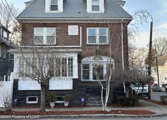 Property at 533 Franklin St, Wilkes-barre, PA 18702, 6 beds, 3 baths