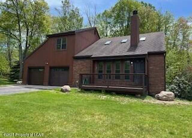 Property at 7 Longmeadow Ln, Mountain Top, PA 18707, 3 beds, 2.5 baths
